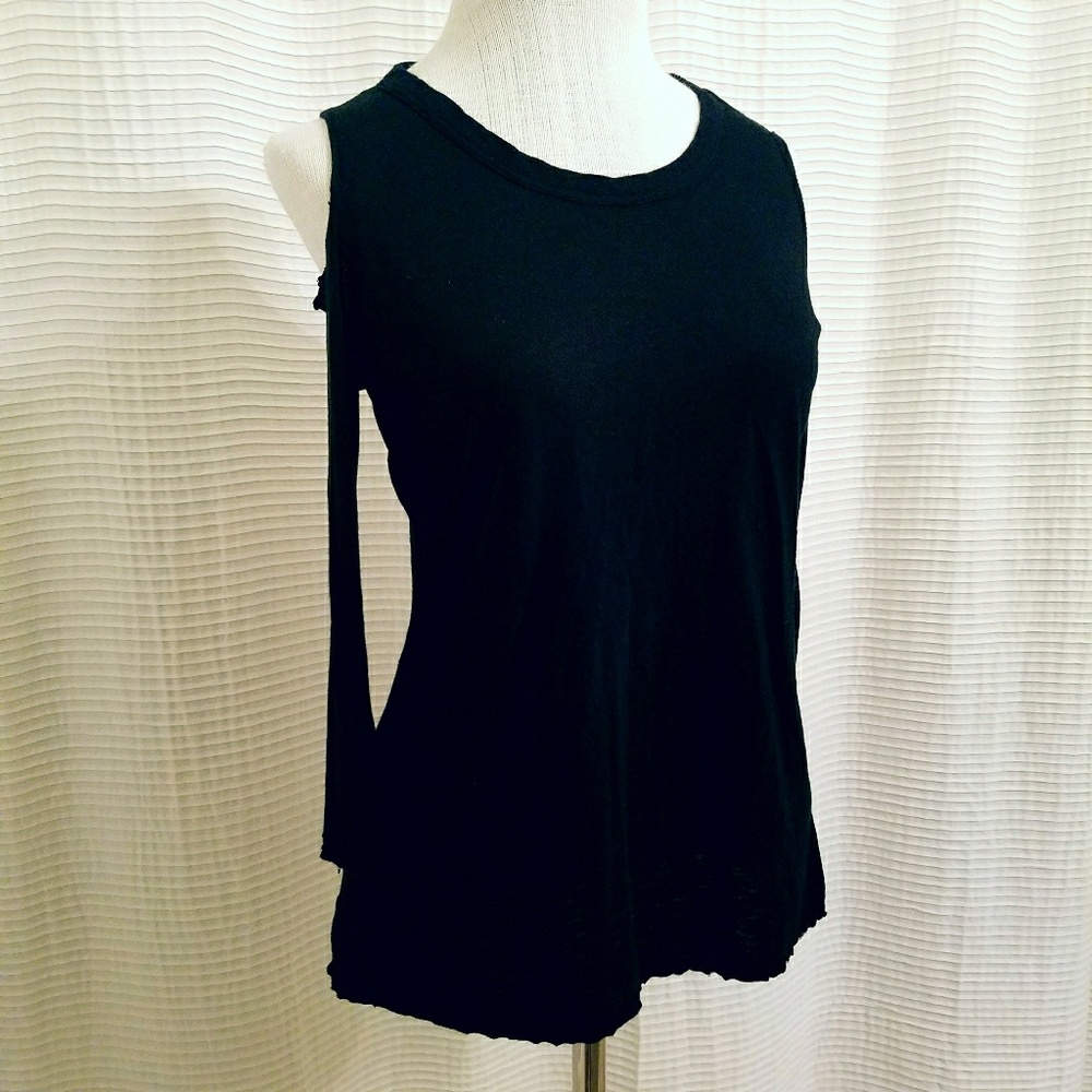 Cold Shoulder Long Sleeve Tee